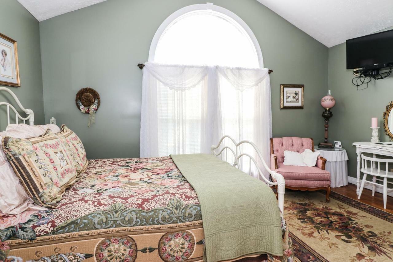 Hill House Bed And Breakfast Loretto Exterior foto
