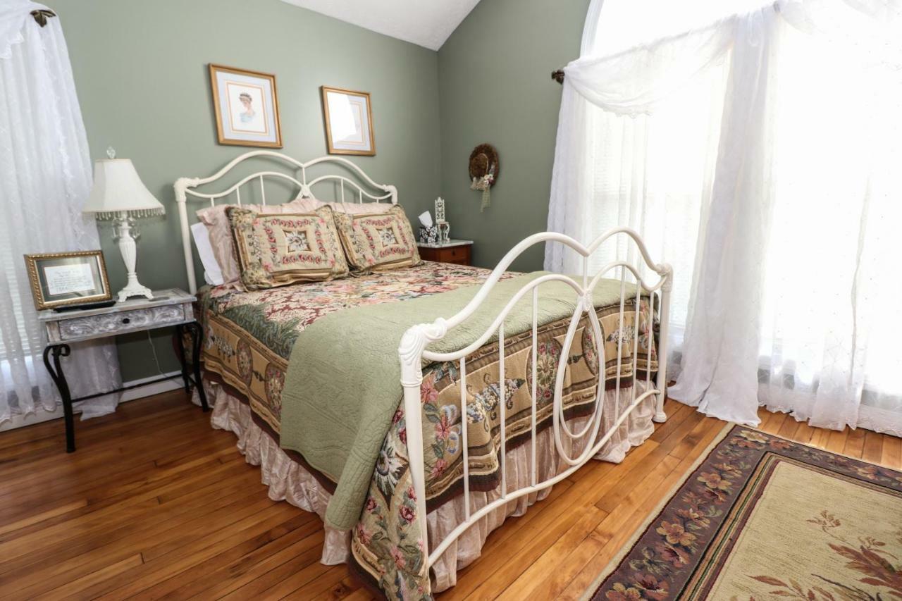 Hill House Bed And Breakfast Loretto Exterior foto